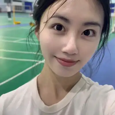 范巧英